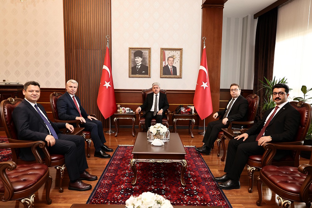 Kaymakamımız Sayın Şaban Arda YAZICI Sakarya Valisi Sayın Rahmi DOĞAN'ı Ziyaret Etti